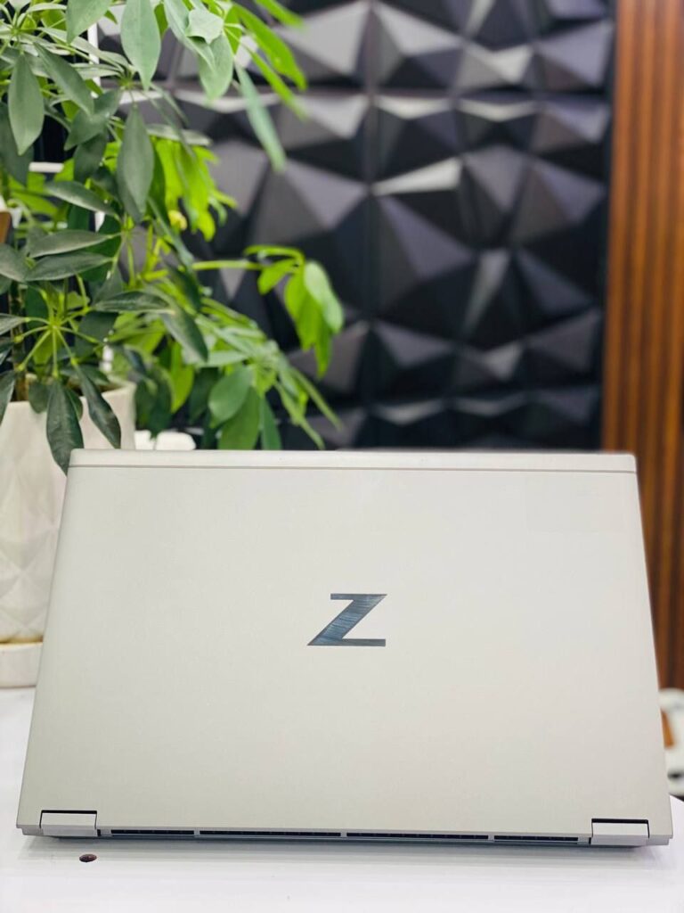 HP ZBook fury 15 G8