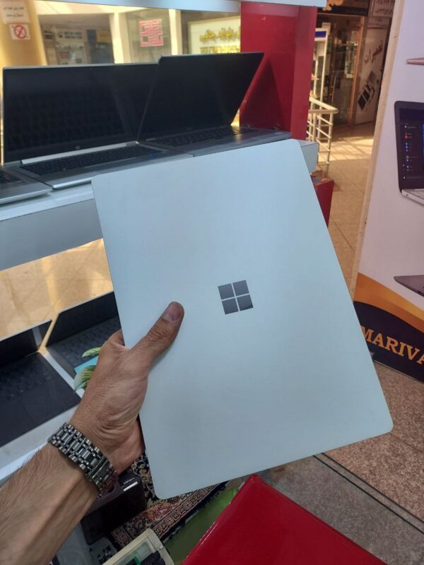 Surface Laptop 1