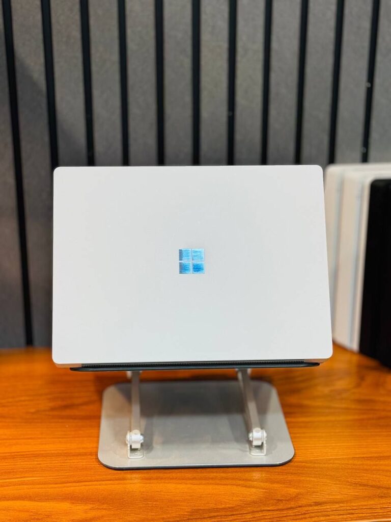 Surface Laptop 2